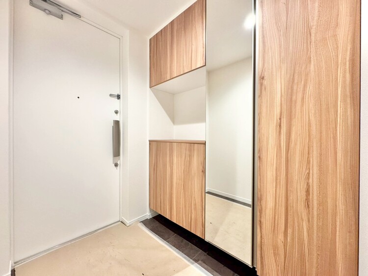 玄関 シューズボックスを完備した玄関です。