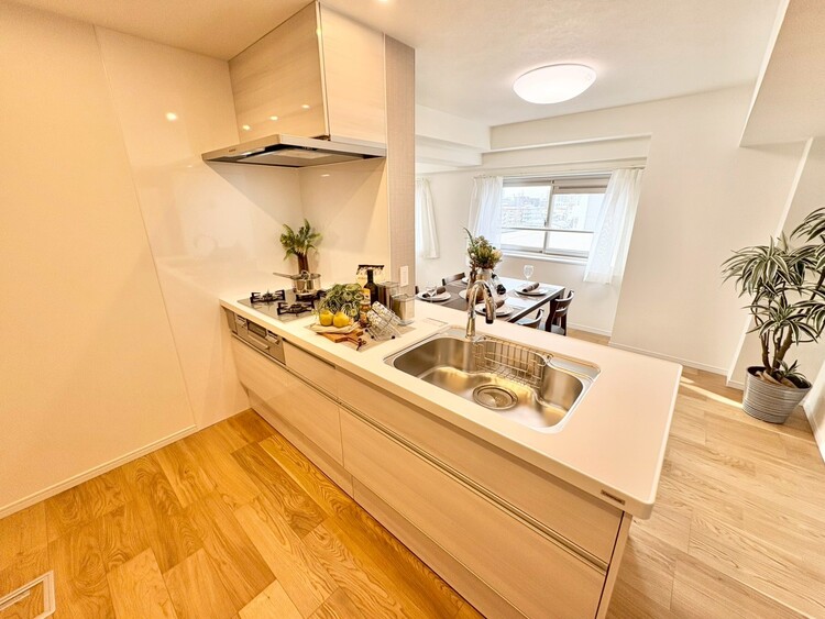 キッチン 洗練されたスタイリッシュなデザイン性と使いやすさを備えた仕様。