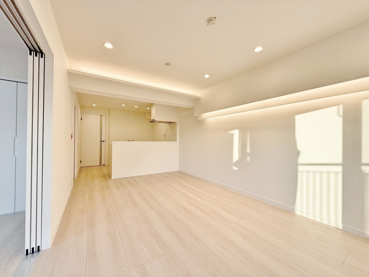 居間 居心地の良い空気感は、暮らしのステージを彩り、心からのやすらぎと満足感を与えてくれます。