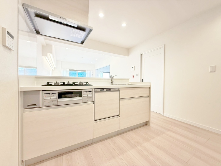 キッチン 洗練されたスタイリッシュなデザイン性と使いやすさを備えた仕様。