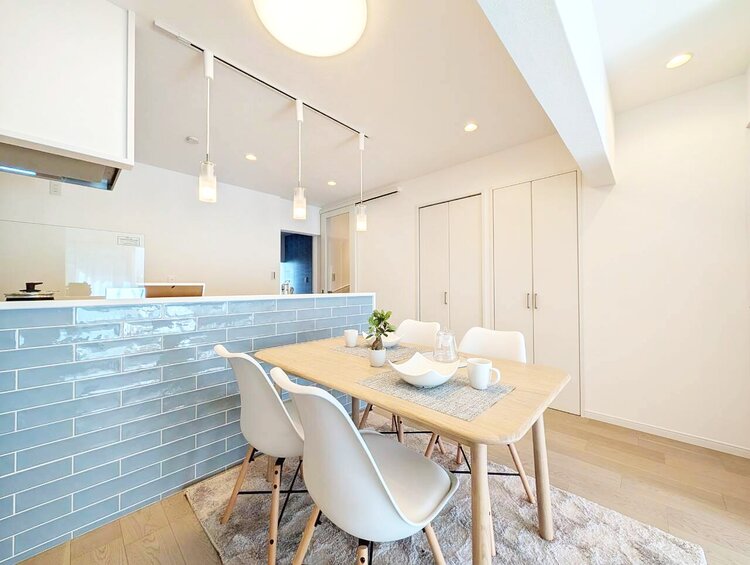 居間 過ごす時間が、たくさんの思い出として紡がれていく場所。