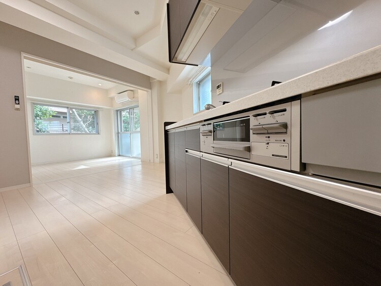 居間 「空間が織り成すひとつ先の住み心地」を演出します。