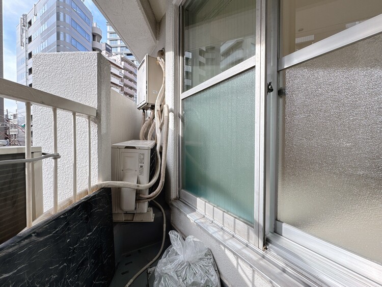 バルコニー 暮らしの中で、光と風を演出してくれるバルコニー。