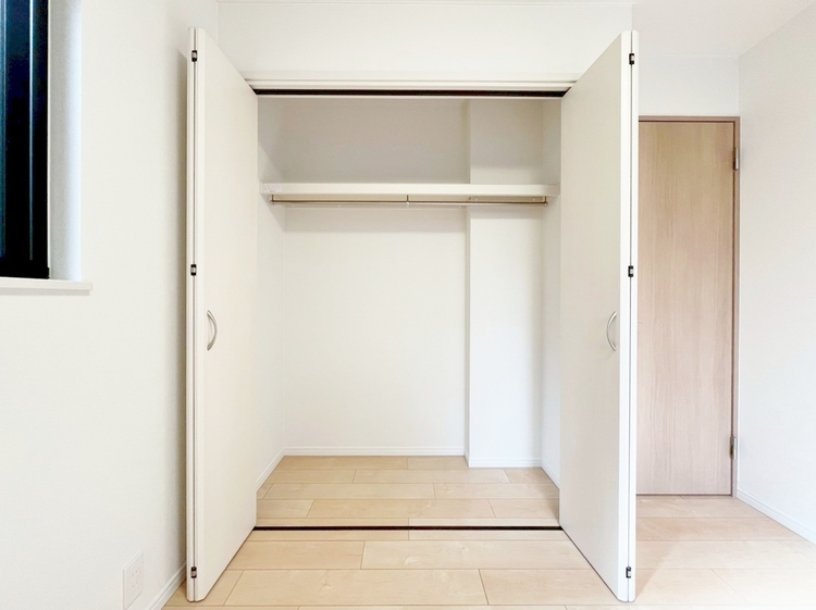 収納 居室にはクローゼットがあり、荷物もスッキリ収納して快適にお過ごしいただけます。