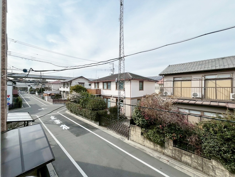 バルコニー 頬をなでる、優しい風を感じることが出来ます。