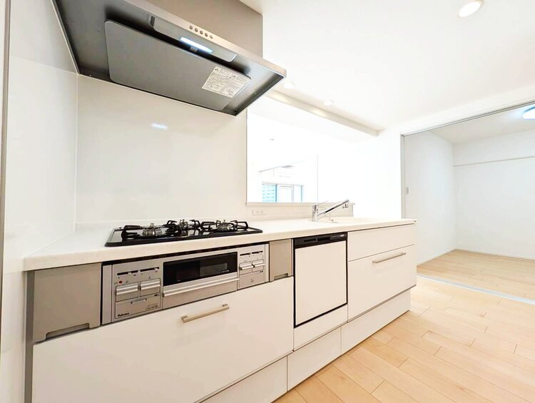 キッチン 洗練されたスタイリッシュなデザイン性と使いやすさを備えた仕様。