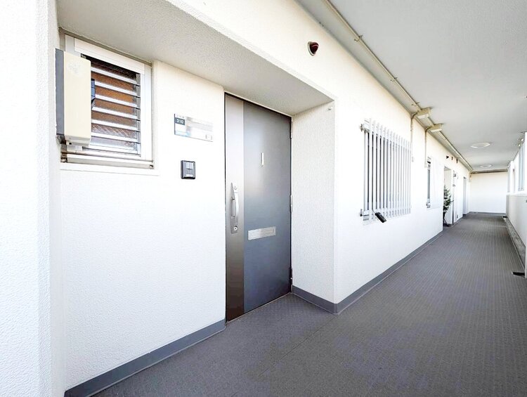 玄関 玄関を開ければ、そこは安らぎのご自宅。