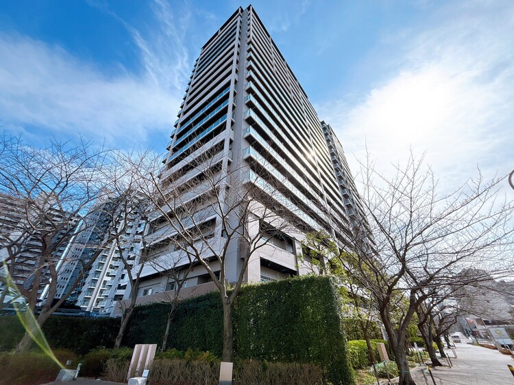 外観 現地に足をお運びいただいた際には、周辺散策などをお勧めいたします。