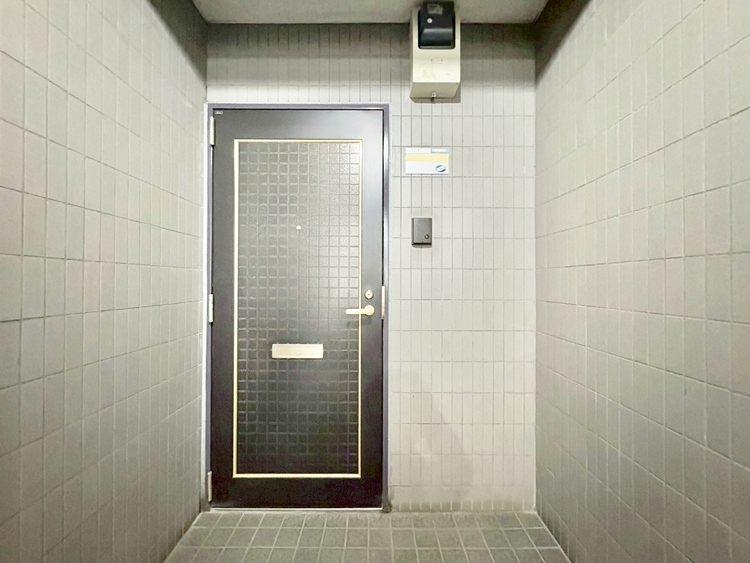 玄関 玄関を開ければ、そこは安らぎのご自宅。