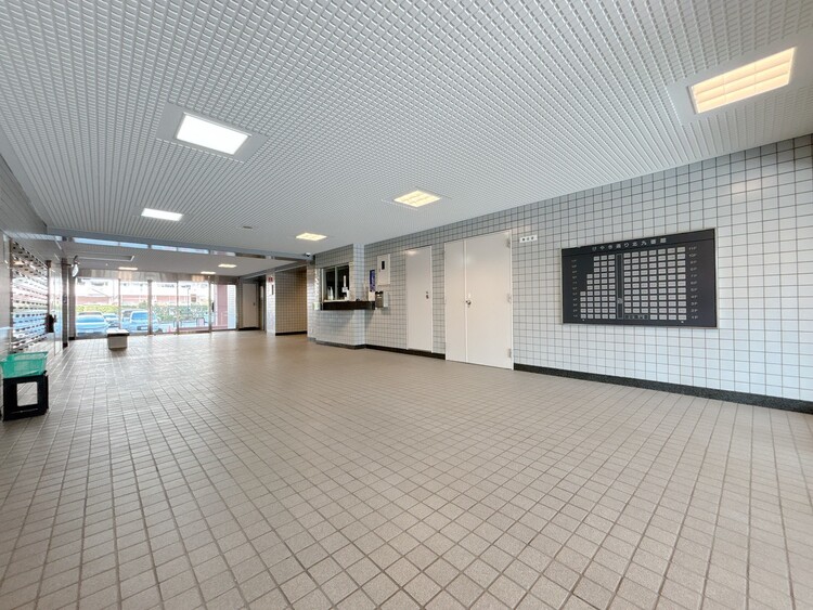 エントランス エントランスは、毎日の行き帰りで使う大事な空間です。