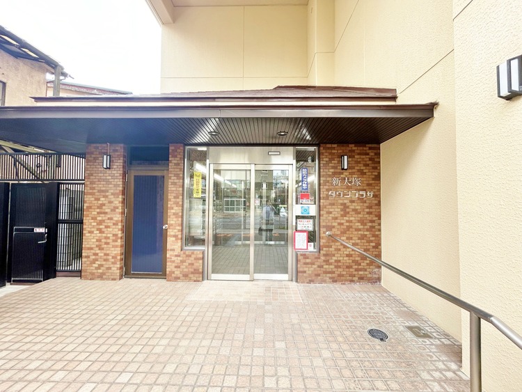 エントランス 外と内をつなぐエントランスは、まさに顔となる場所。