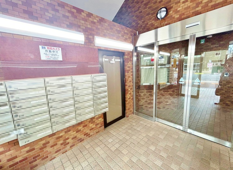 エントランス エントランスは、毎日の行き帰りで使う大事な空間です。