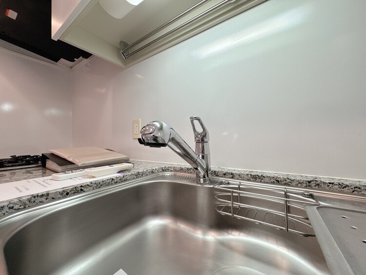 キッチン スマートな意匠と充実の機能を備えたキッチンが、暮らしにおいしい彩りを添えます。