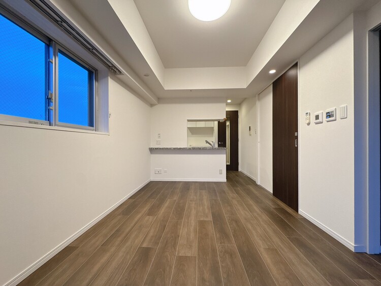 居間 飾り過ぎないシンプルな内装と偏り過ぎないデザインで統一しました。