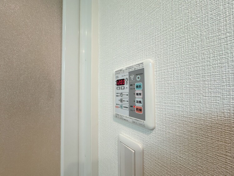 設備 浴室乾燥機がついていますので、入浴後の湿気対策も安心です。