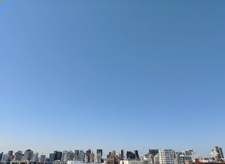 バルコニー 頬をなでる、優しい風を感じることが出来ます。