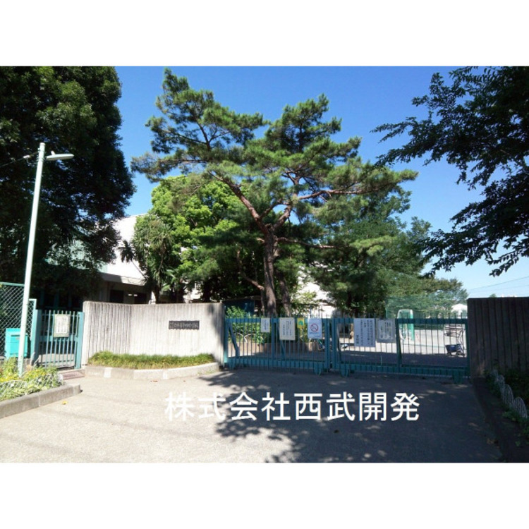 周辺 第十四小学校(約290m)