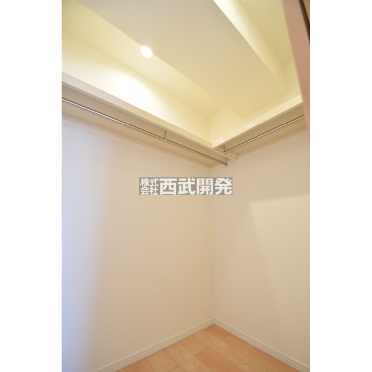収納 ウォークインクローゼット