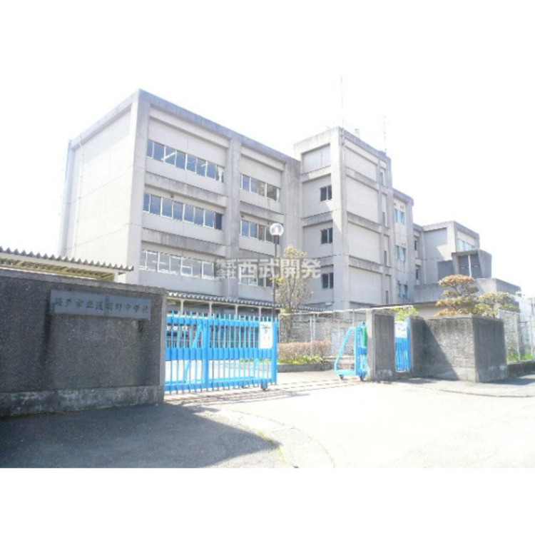 周辺 浅羽野中学校(約1700m)