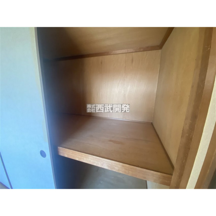 収納 6帖洋室収納