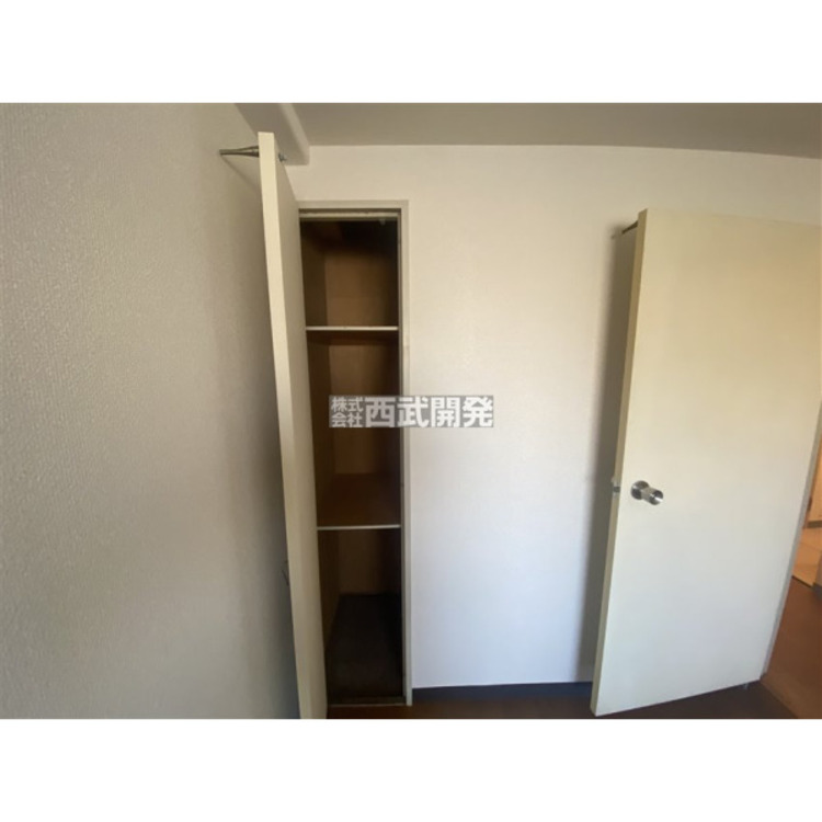 収納 5帖洋室収納