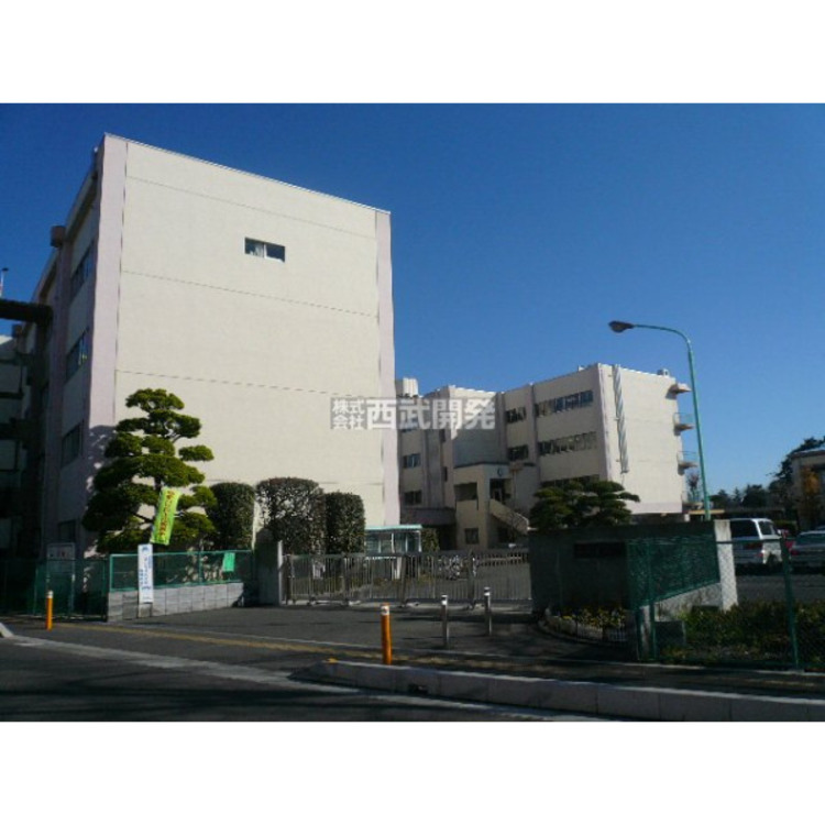 周辺 坂戸中学校(約1000m)