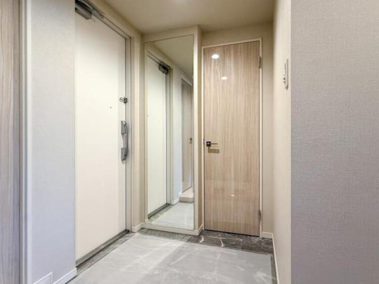 その他 広々とした玄関で大切なお客様をお出迎え。明るく気持ちの良い玄関は気持ちが盛り上がります。