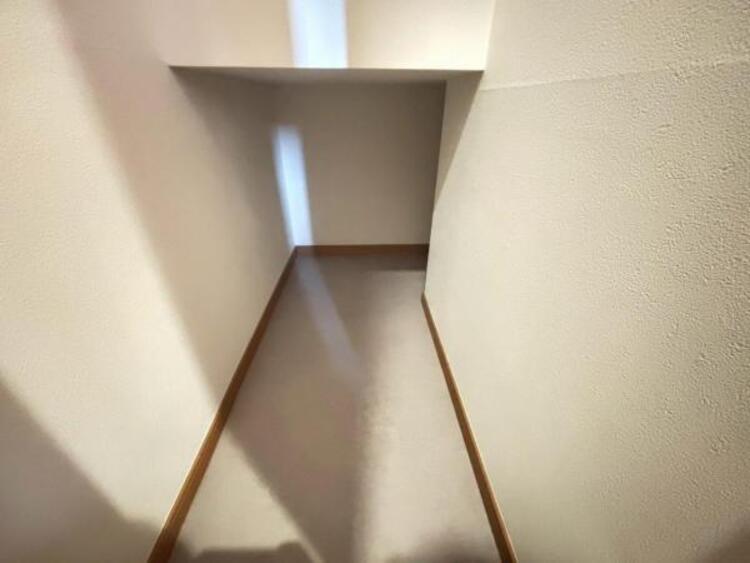 収納 空間を効率的に利用し収納スペースを確保。多目的にお使いいただける便利な空間です。