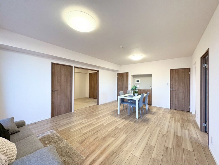 その他 シンプルな内装と偏り過ぎないデザインで統一しました。