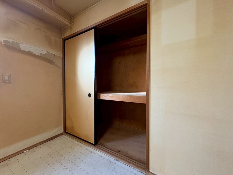 その他 家電やスーツケース、ストック品など何でも片付く嬉しい空間です。※内装リフォーム中です