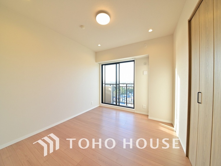 内装 1日の疲れを癒し、心地よく寛げるようゆったりとした広さをしています