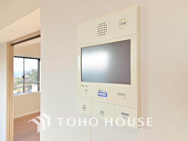 その他 来客が一目でわかるモニター付きインターホン