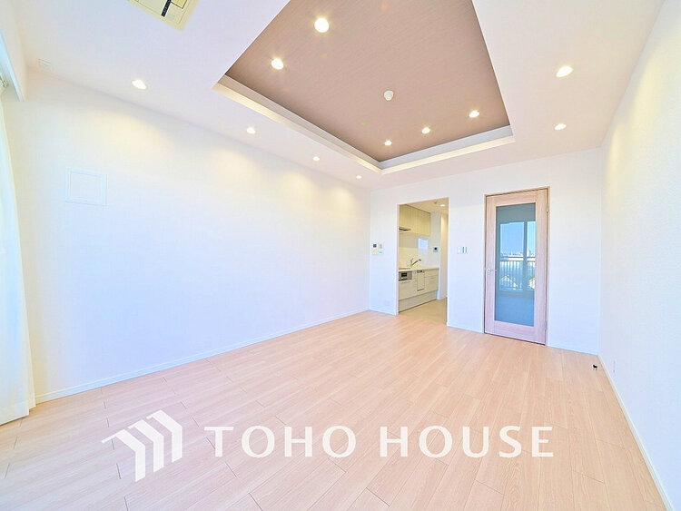 内装 広がりのある住空間、家族が集まるリビング・ダイニング