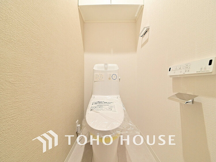 トイレ トイレには快適な温水洗浄便座付