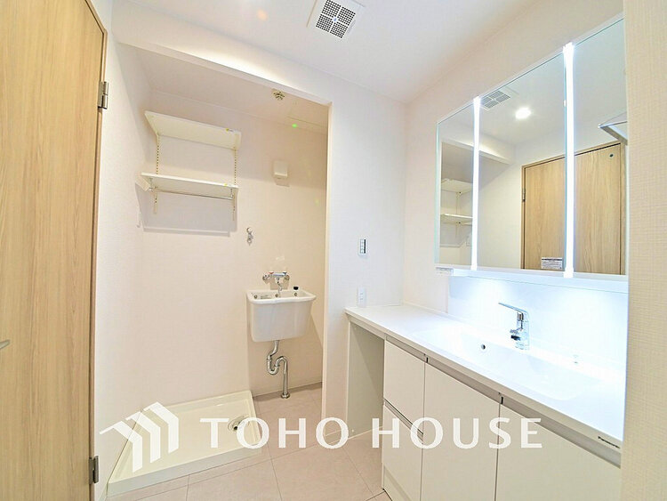 洗面 清潔感のある脱衣場