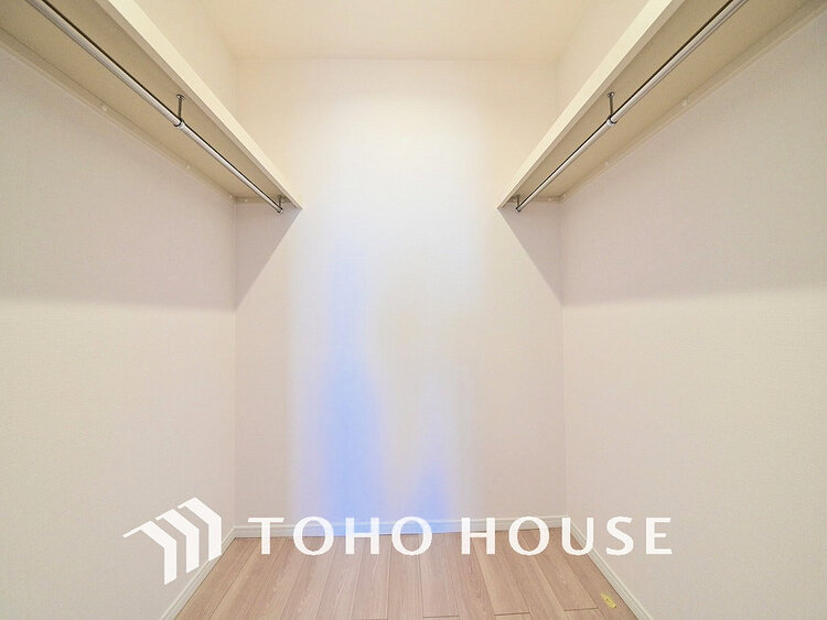 収納 沢山のお洋服を綺麗に収納できる「ウォークインクローゼット」