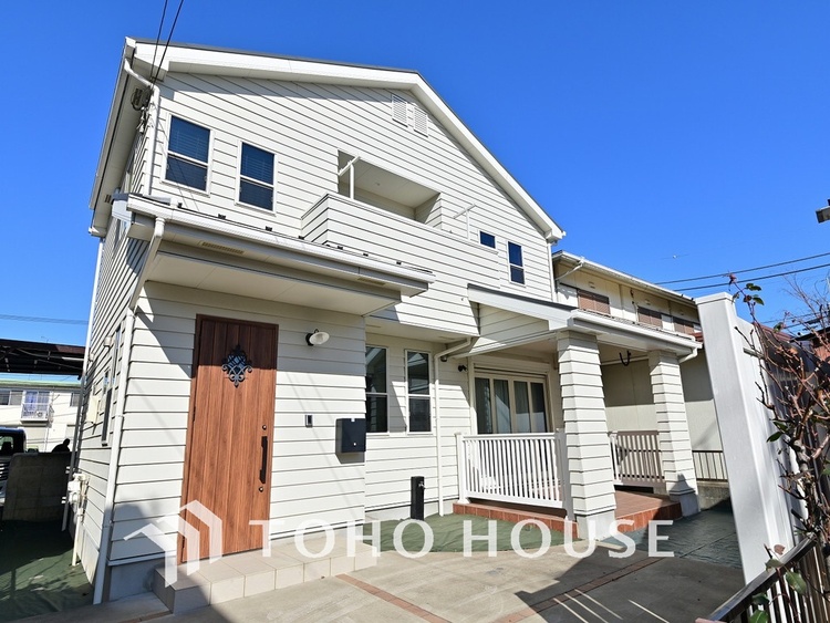 外観 〜広々LDK20帖のゆとりある住空間〜南東向きのため陽当り良好〜豊富な収納スペース〜