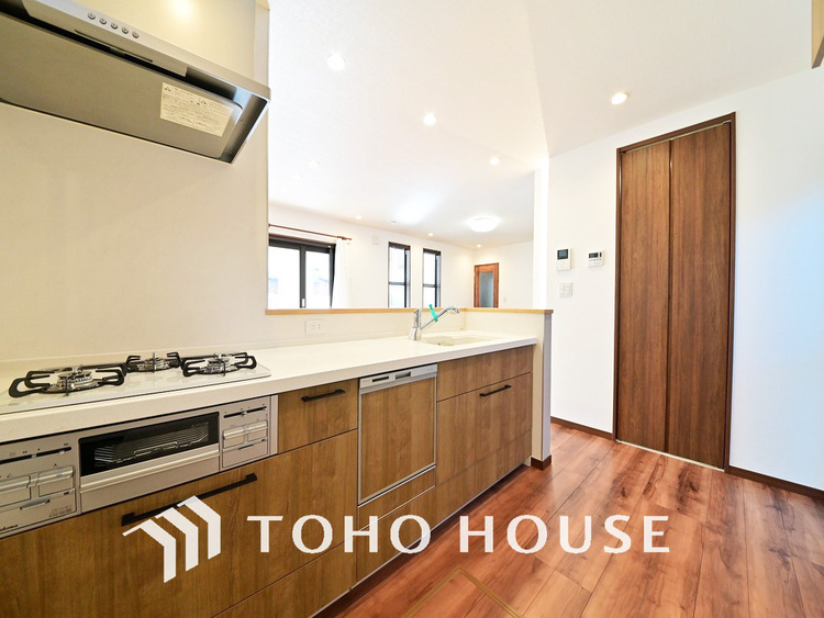 キッチン デザインと機能性を兼ね備えたシステムキッチン