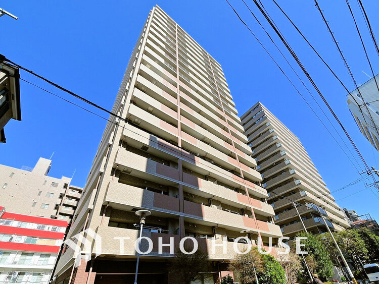 外観 〜「阪東橋」駅徒歩4分の好立地〜南東向き17階部分のため陽当たり・眺望良好〜