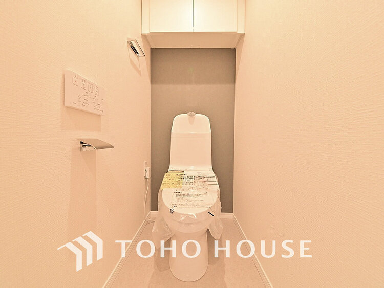トイレ トイレには快適な温水洗浄便座付