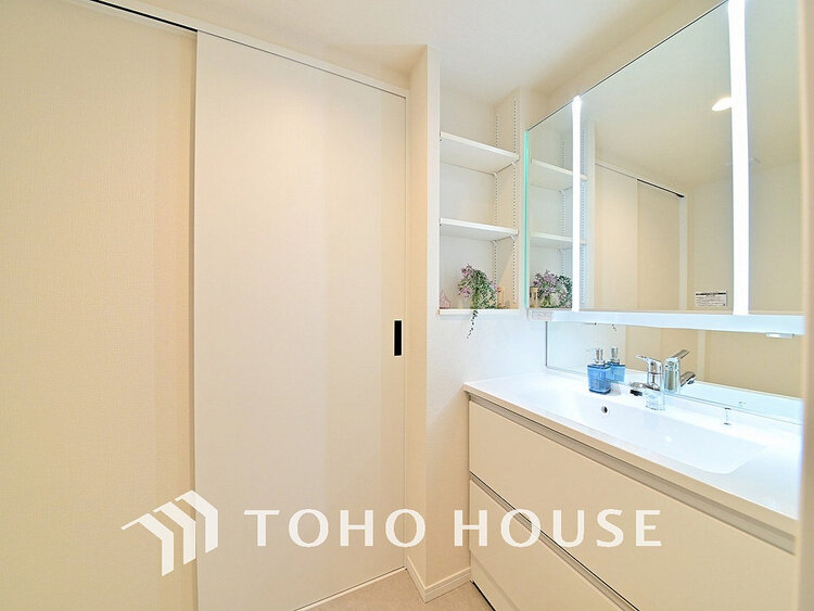 洗面 清潔感のある脱衣場