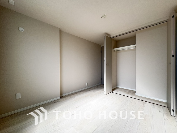 内装 1日の疲れを癒し、心地よく寛げるようゆったりとした広さをしています