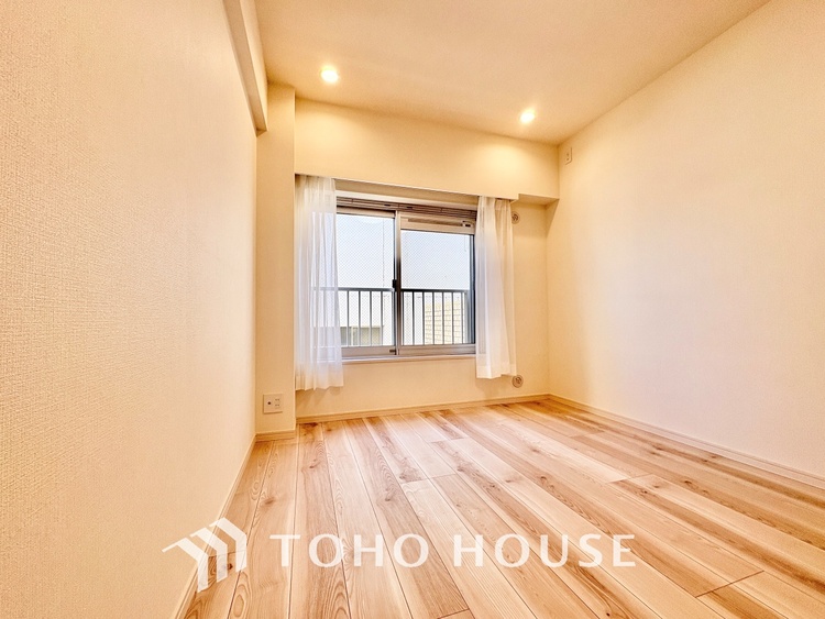 内装 寝室は一日の疲れを癒す大切な空間。快適で落ち着けるおすすめの間取りです。