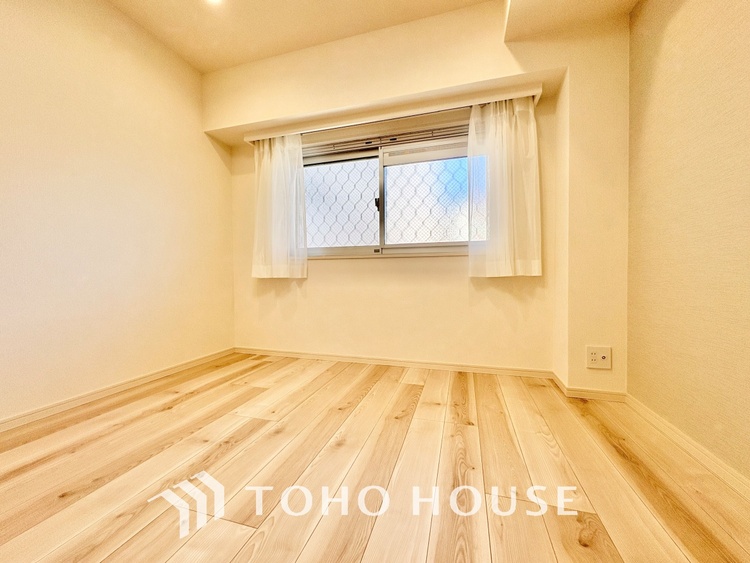 内装 感性を育むプライベートルームはシンプルでスマートな空間