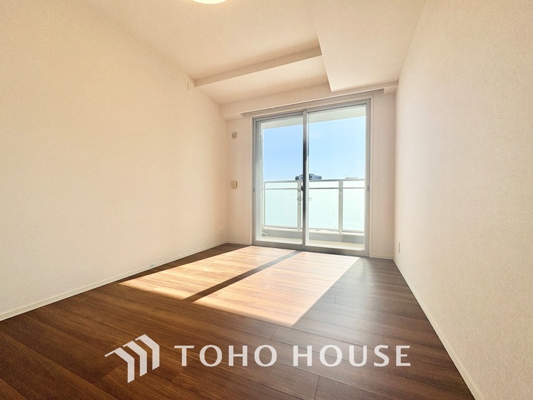 内装 寝室は一日の疲れを癒す大切な空間。快適で落ち着けるおすすめの間取りです。