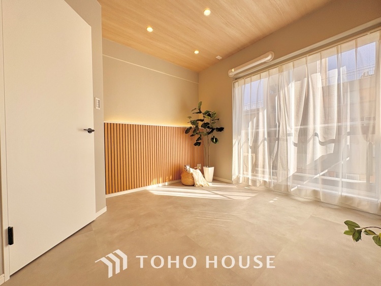 内装 寝室は一日の疲れを癒す大切な空間。快適で落ち着けるおすすめの間取りです。