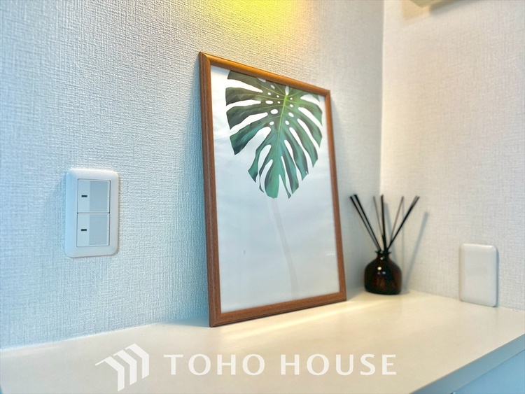 玄関 持続可能な未来へ向けて、時の流れが織りなす美しい邸宅を創造する。