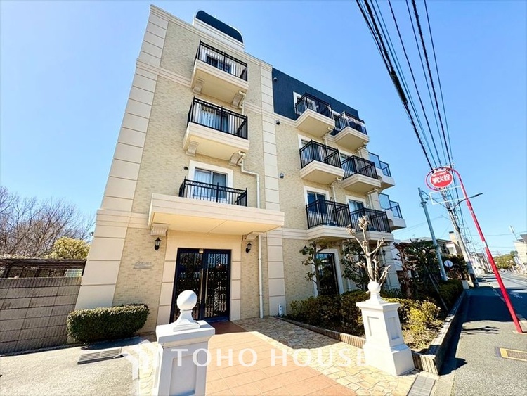 外観 【APPEARANCE】◆陽光◆が差し込む。この開放的な空間に家族の笑顔が集う。家族が一緒に過ごす空間は明るく、そして居心地よく。