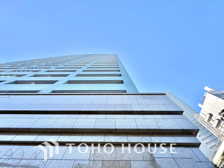 外観 【APPEARANCE】◆陽光◆が差し込む。この開放的な空間に家族の笑顔が集う。家族が一緒に過ごす空間は明るく、そして居心地よく。