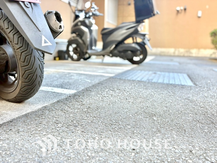 その他 【BICYCLE PAEKING LOT】◆駐輪場◆快適な生活には欠かせない自転車。開放的な駐輪場がございます。